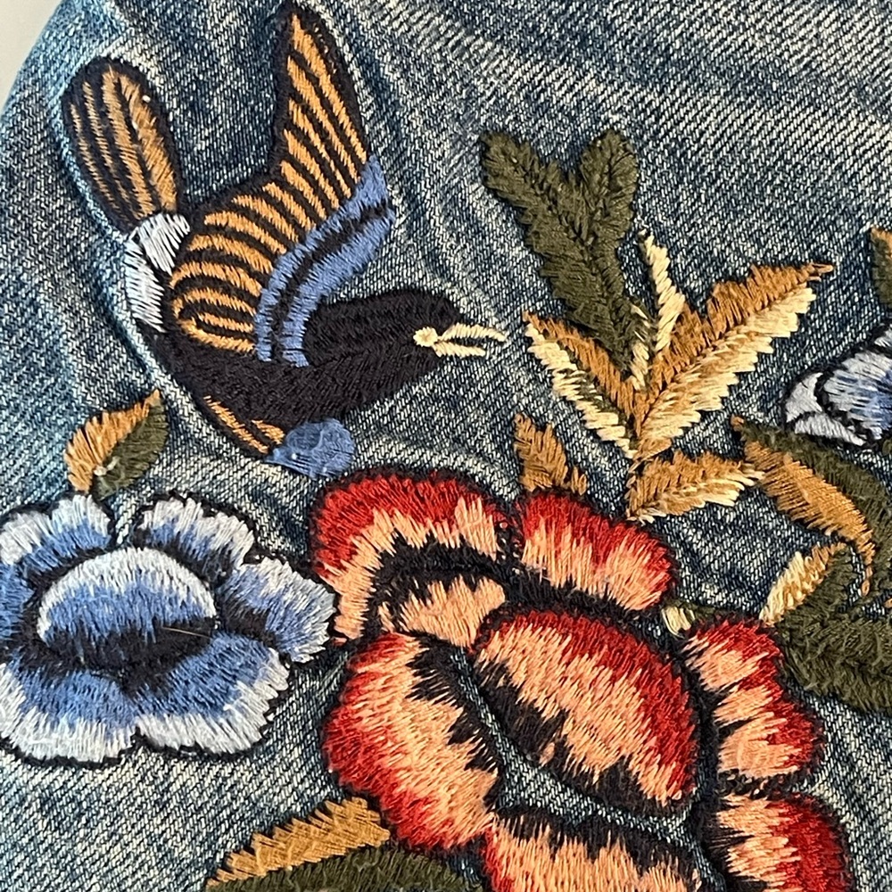 Abercrombie & Fitch boho distressed high rise embroidered floral jean shorts 26 - Picture 15 of 15